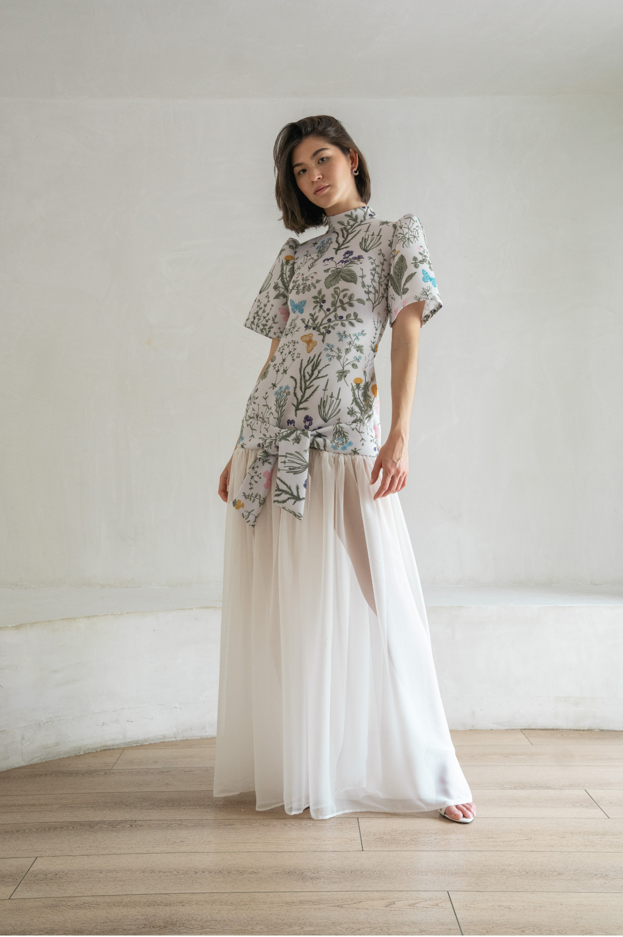 【美品】Acka all sheer flower dress（beige） Acka all sheer flower dress（beige） の「Acka.（エーシー